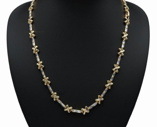 Necklace inspired by fine jewelry
