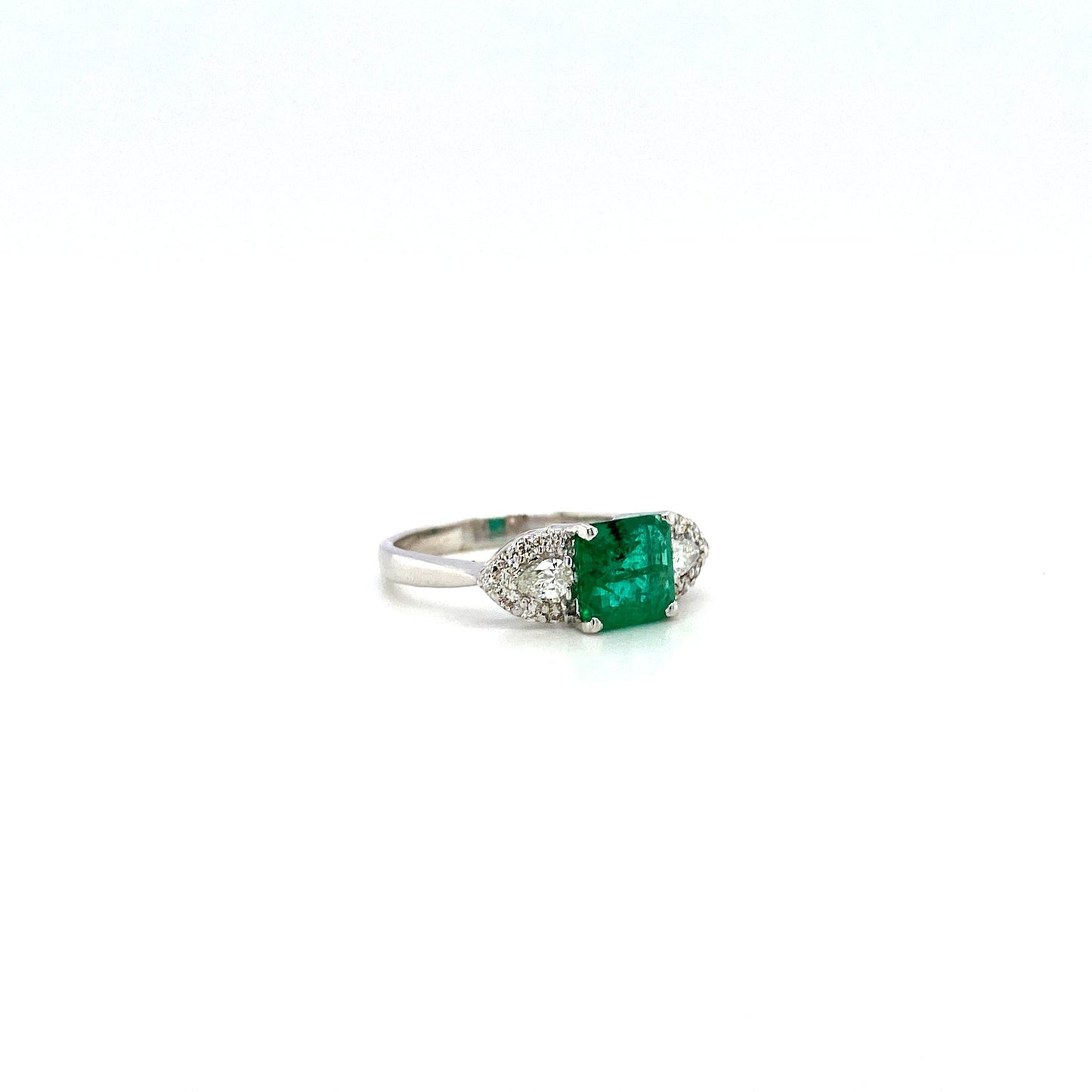 Emerald and Diamond Ring in 18K White Gold - KGR 17089-1