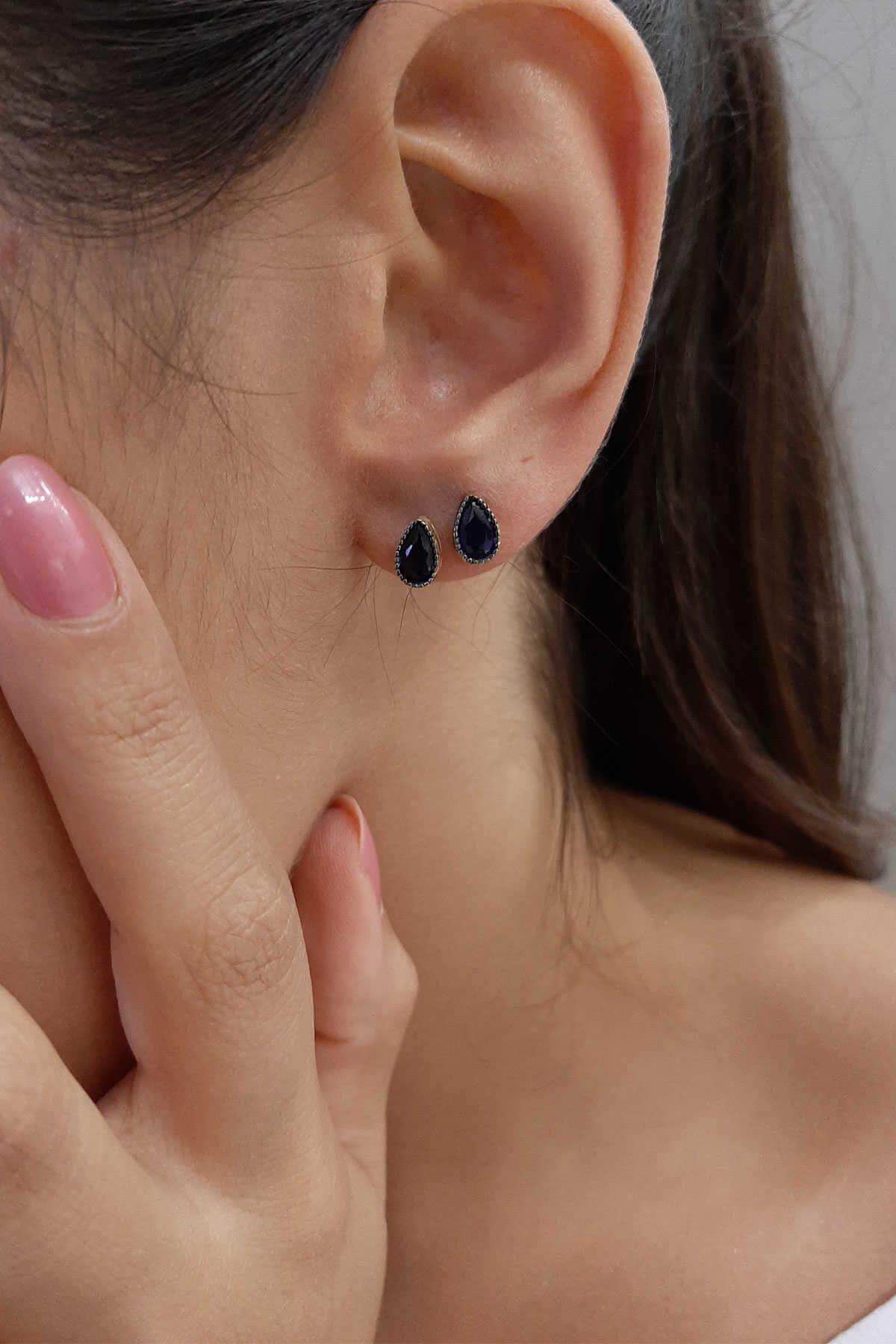 14ct Gold Sapphire Stone Drop Shape Stud Earrings