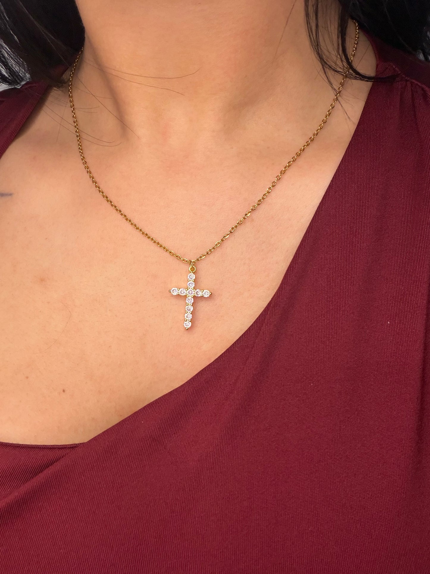 Necklace gold plated cross
