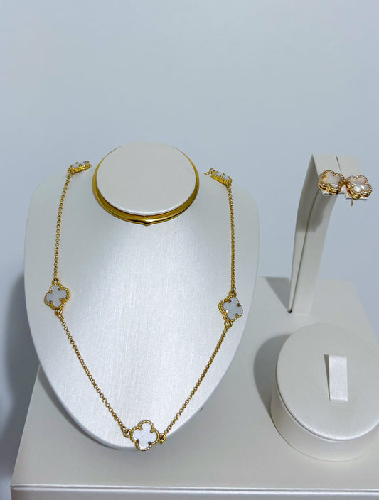 GoldPlated Necklace and Earrings Set with White Clover