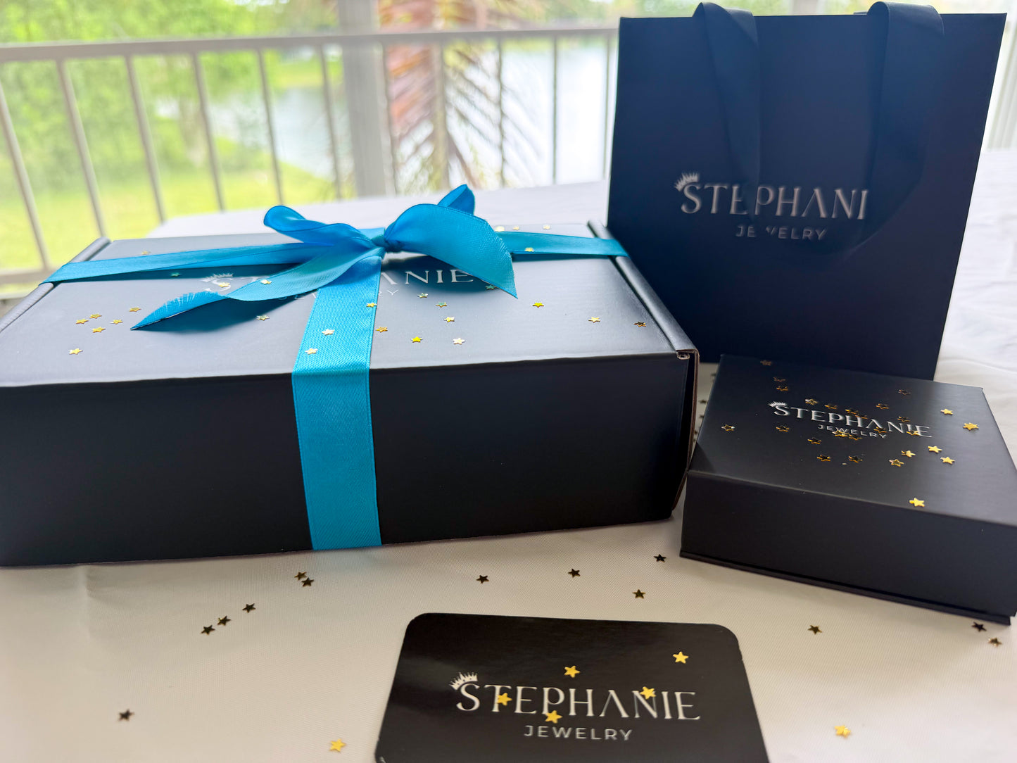 MISTERY BOX✨ LUXURY✨ 150$ em produtos- pague somente 100$