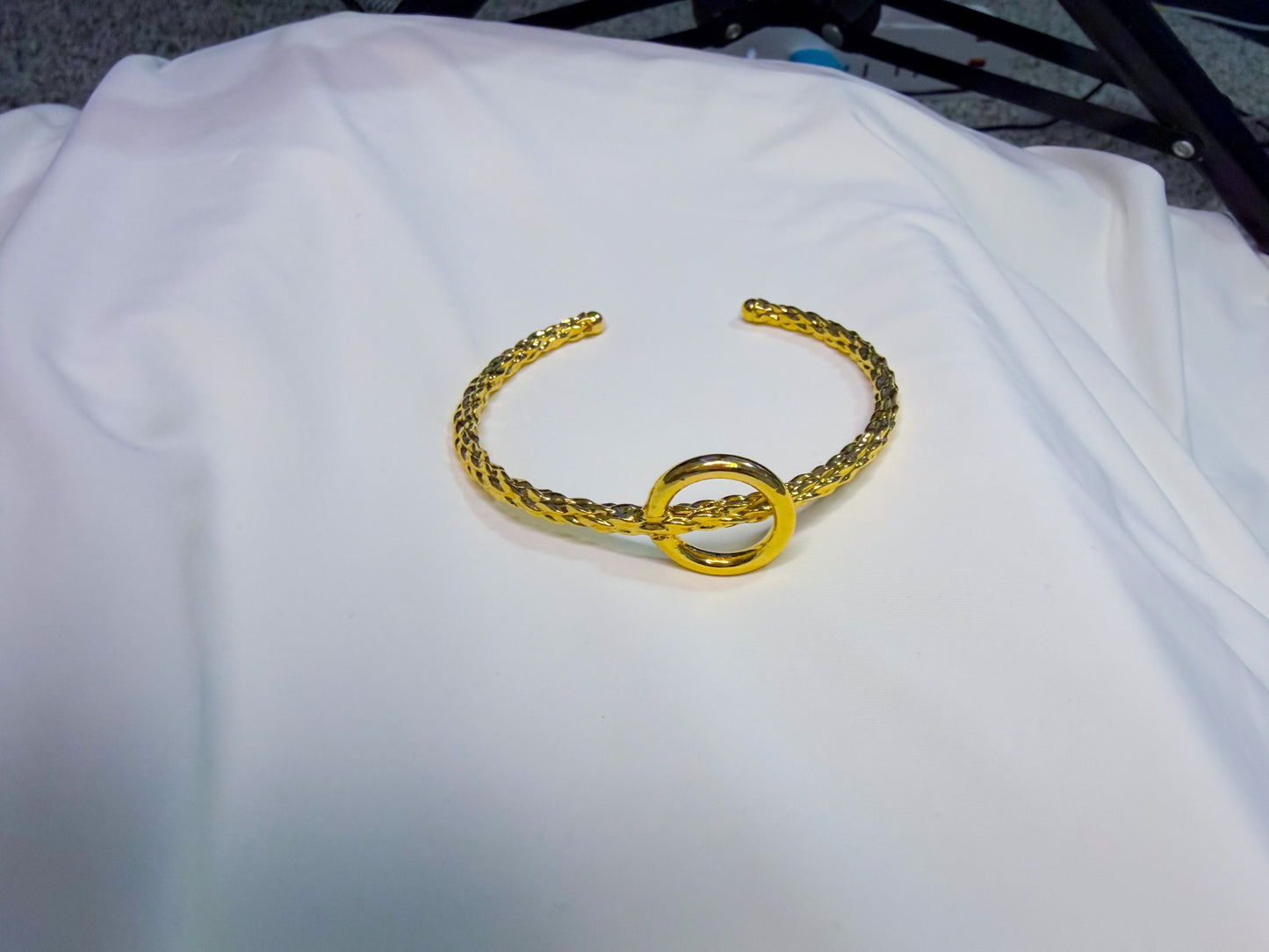Set chocker and bracelet