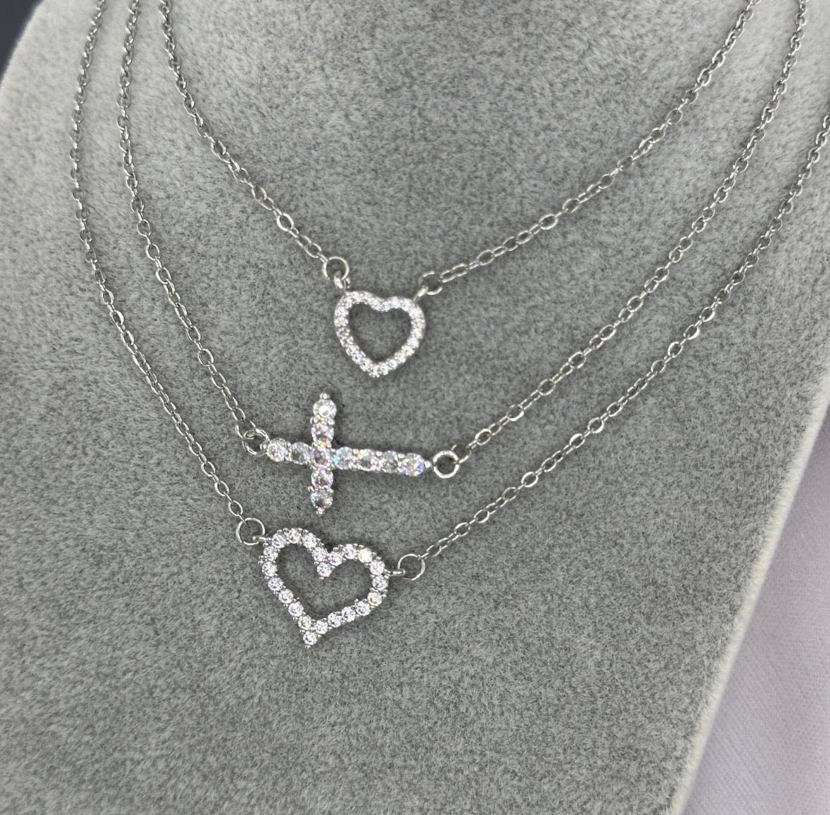 "HEARTS" NECKLACE, STAINLESS STEEL