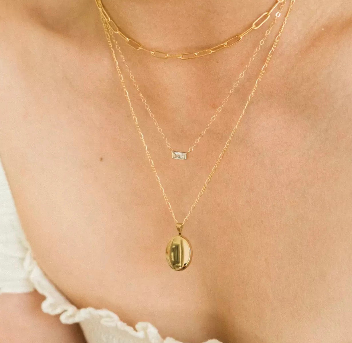 NECKLACE,