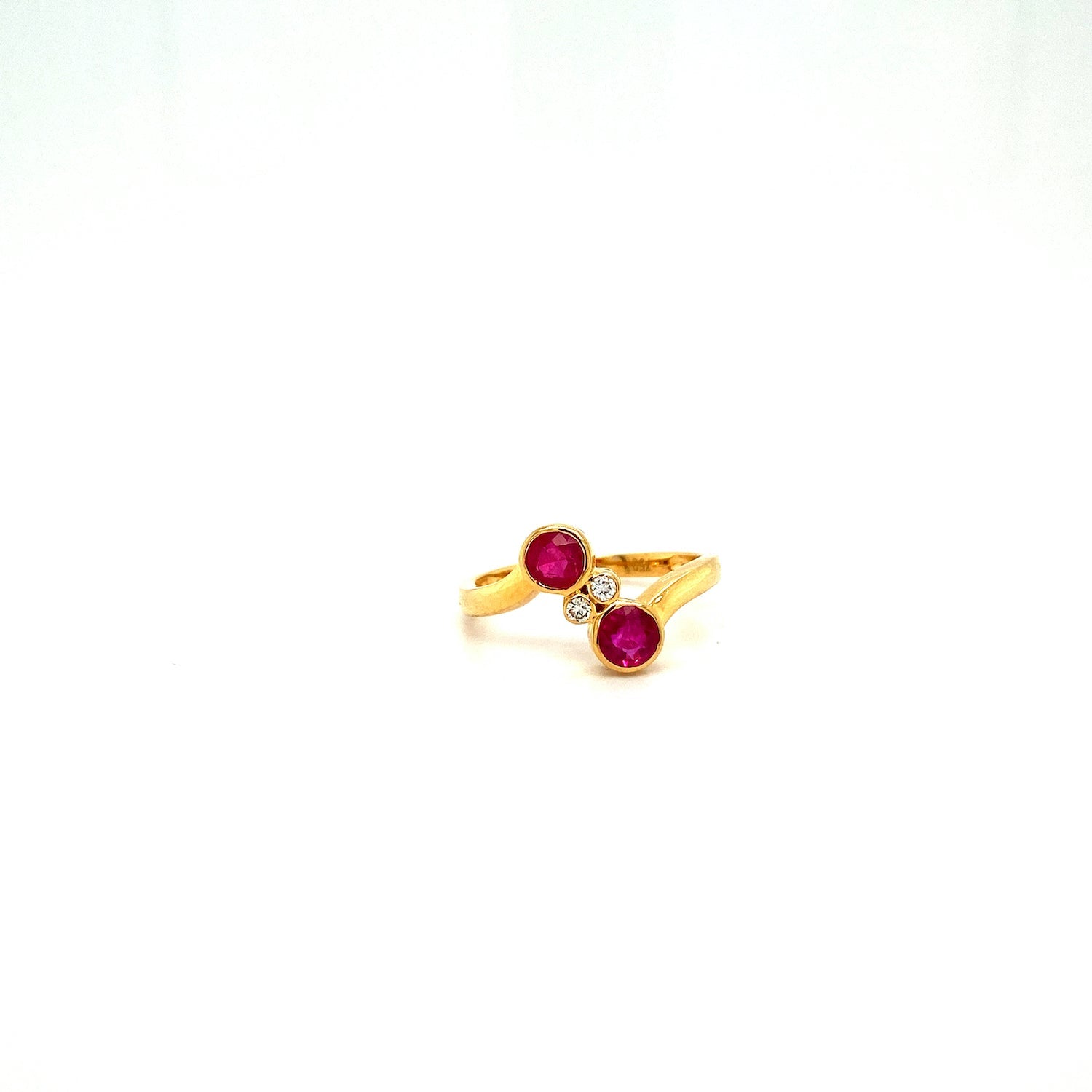 Ruby and Diamond Ring in 18K Yellow Gold - KGR 12422-0