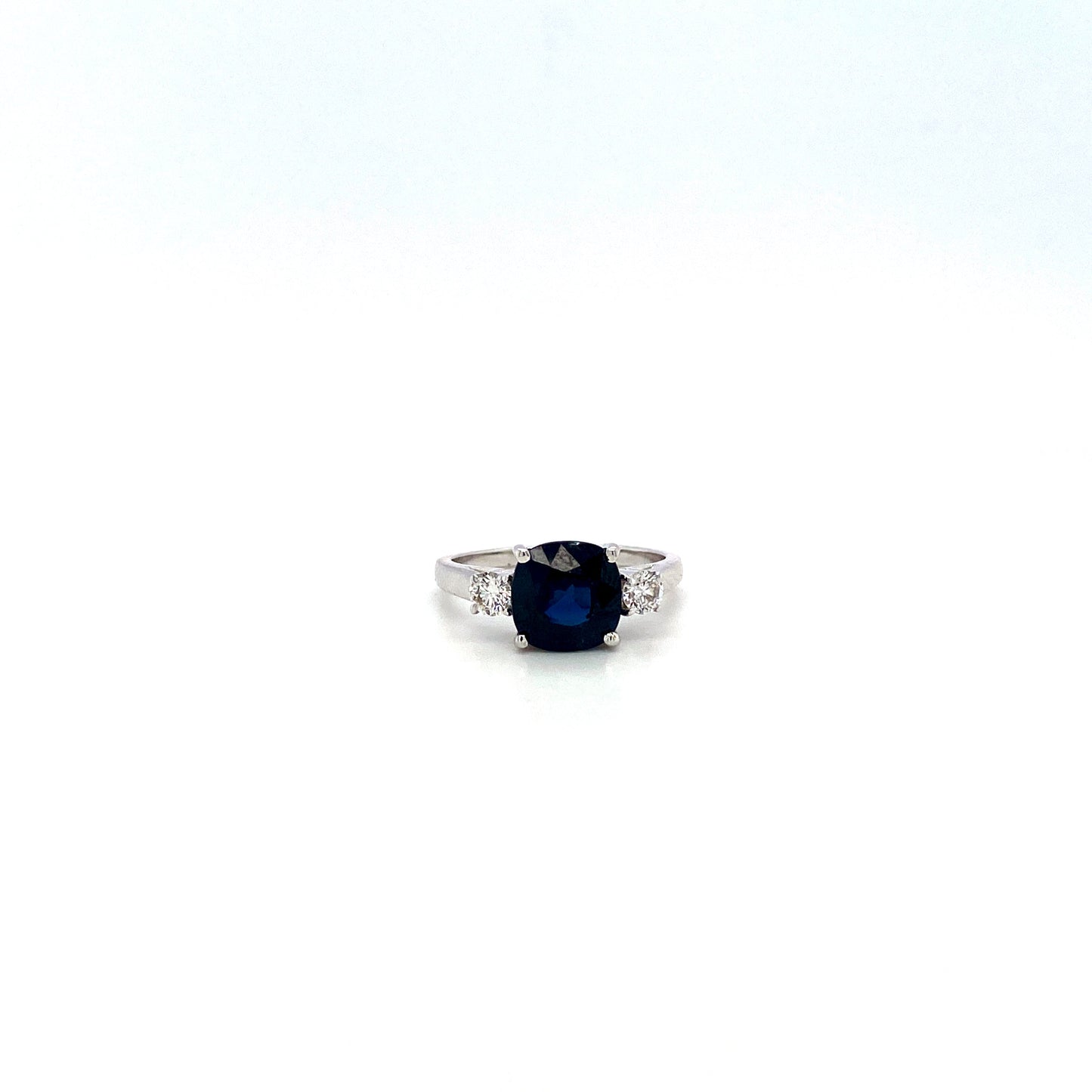 Sapphire and Diamond Ring in 18K White Gold - KGR 16914-0