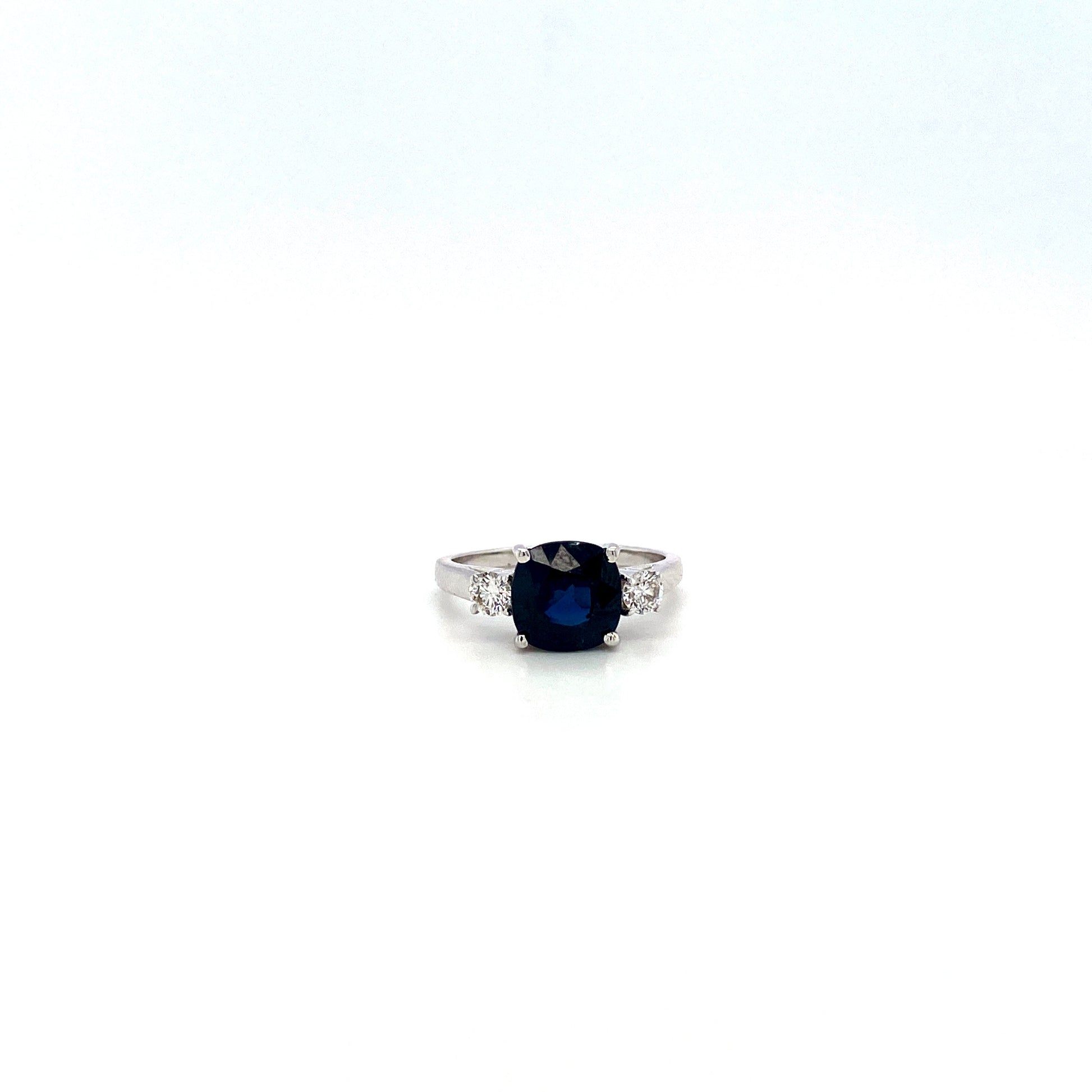 Sapphire and Diamond Ring in 18K White Gold - KGR 16914-0