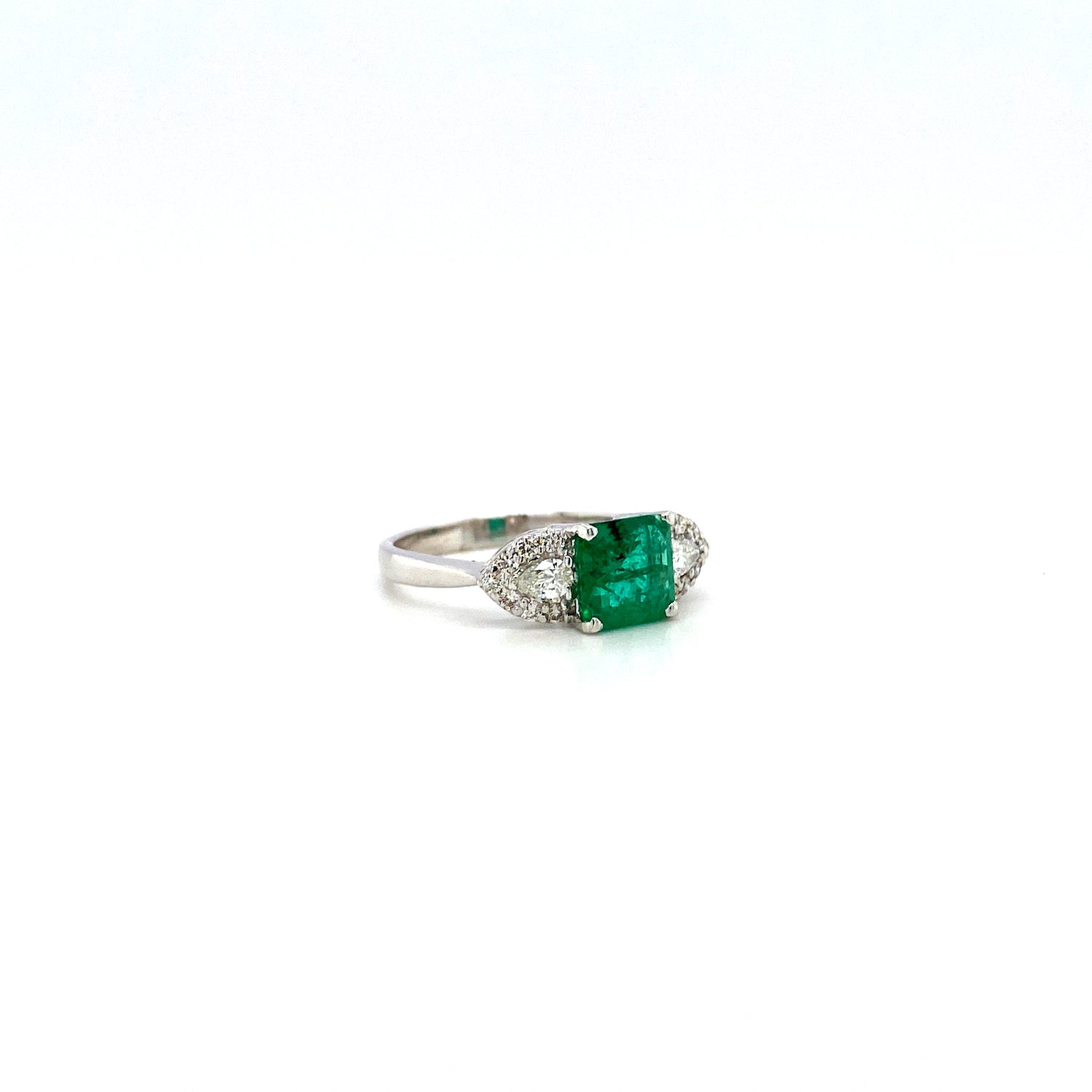 Emerald and Diamond Ring in 18K White Gold - KGR 17089-1